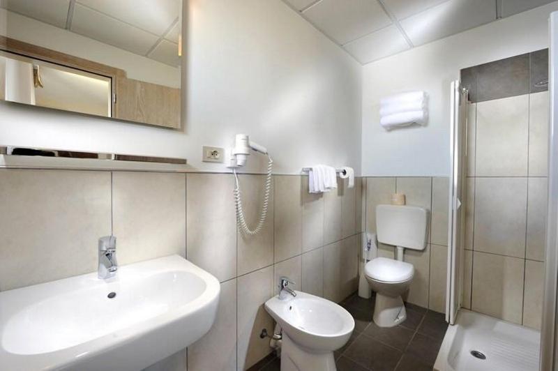 Hotel Piccari Nuova Gestione Rimini Luaran gambar