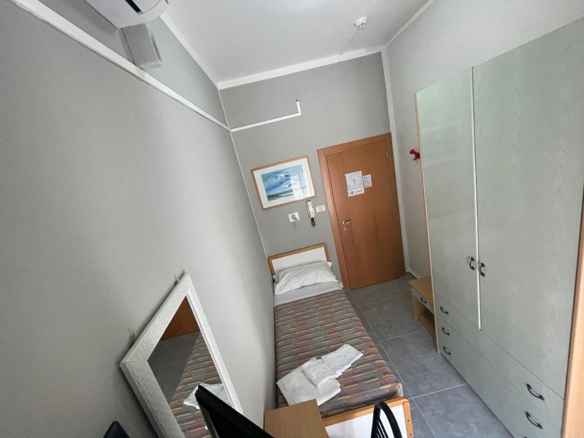 Hotel Piccari Nuova Gestione Rimini Luaran gambar