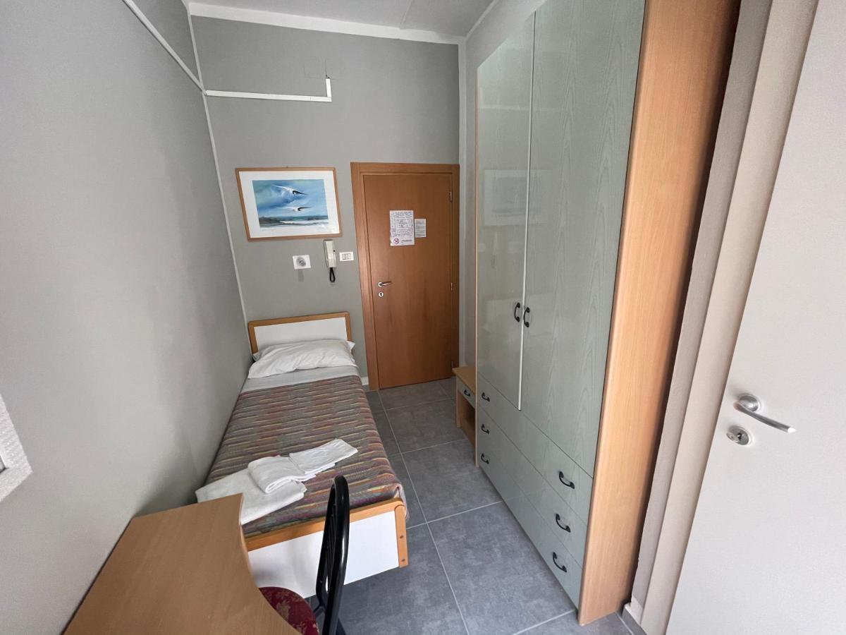 Hotel Piccari Nuova Gestione Rimini Luaran gambar